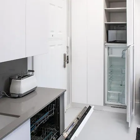 Wilda Nova Apartment